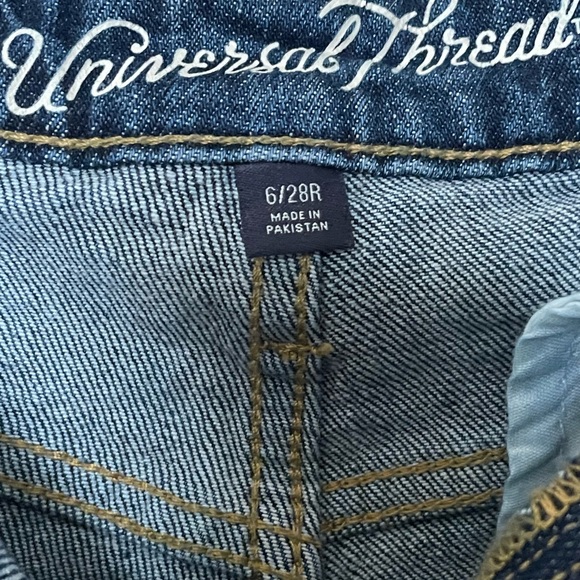 Universal thread from target size 8 and size 6 jeans - Picture 9 of 12